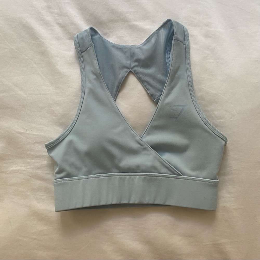 Nikki Blackketter x Gymshark V2 light blue sports bra (XS)